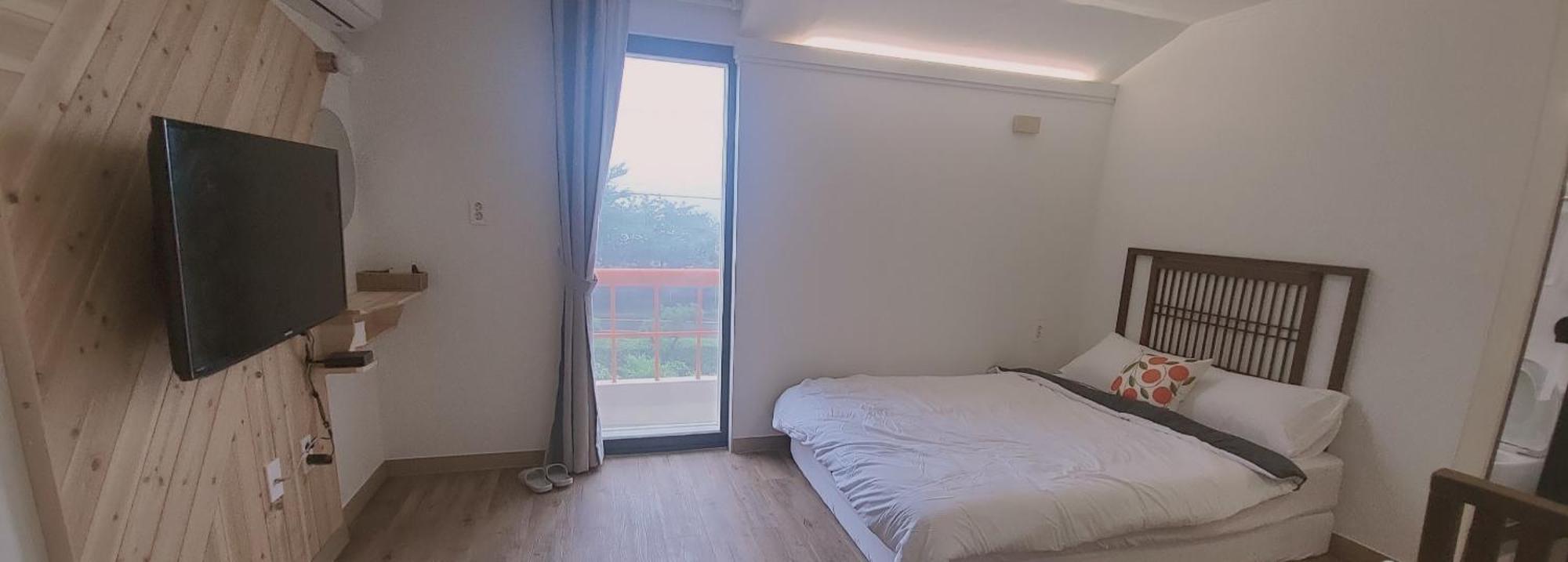 Jeju Soroan Pension Seogwipo Exterior foto